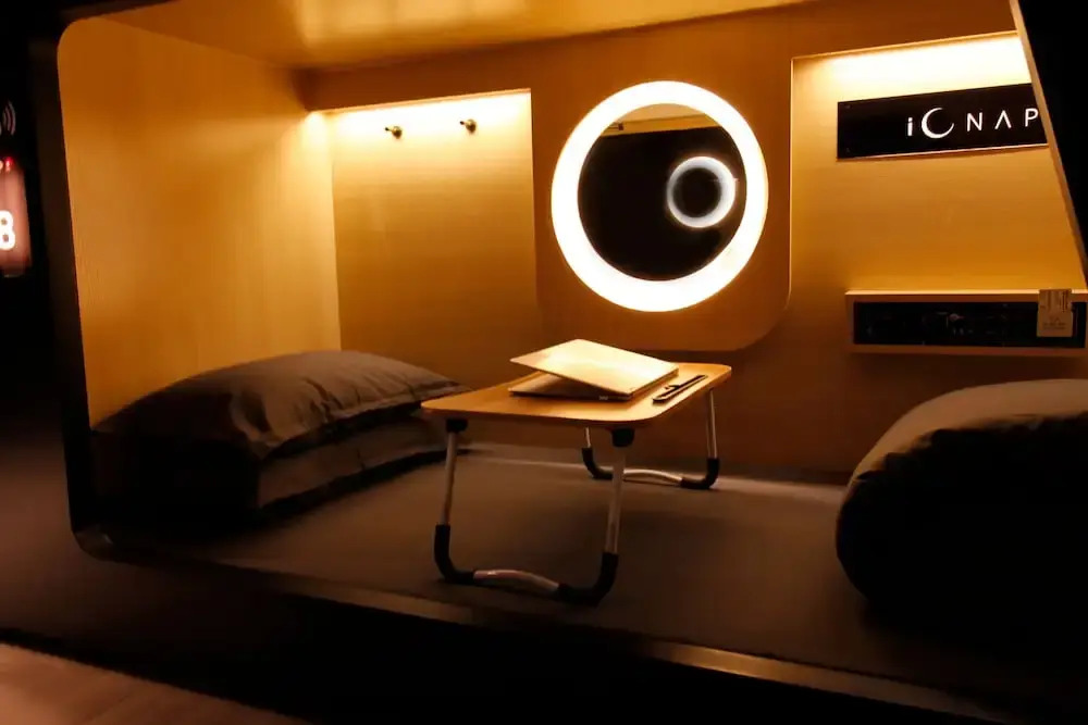 The Nap Pacific Place 3-Capsule Hotel
