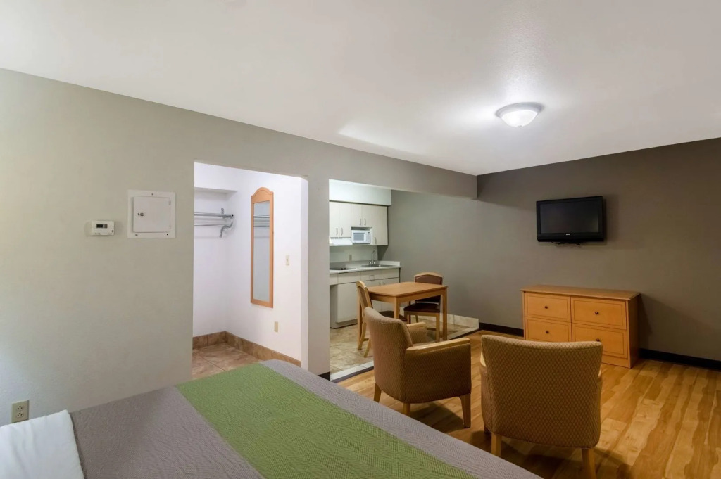 Blue Bonnet Suites Extended Stay Lubbock, Texas