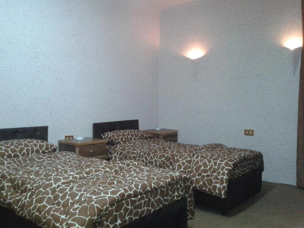 City Hotel