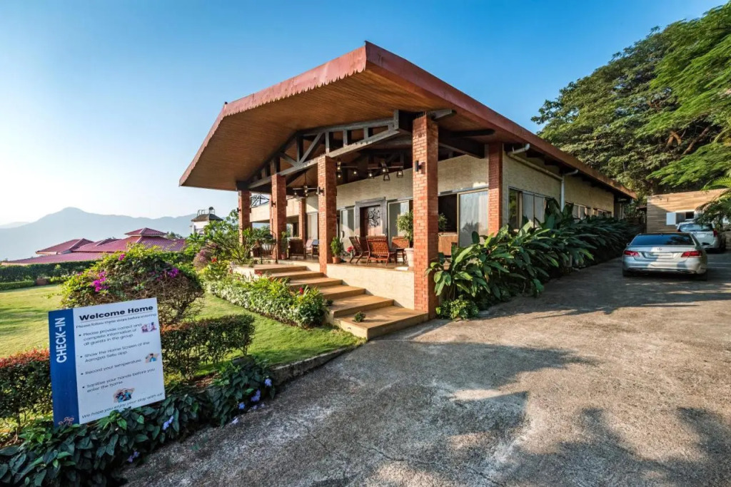 SaffronStays Althea - 4BR veg-only luxury villa with pool, jacuzzis, gourmet meals and Lohagad-Pawna lake views