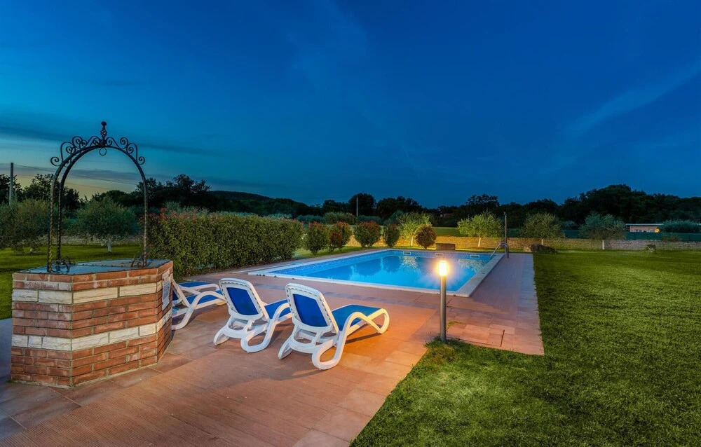 Stunning Home in Rovinj With Outdoor Swimming Pool, Wifi and Outdoor Swimming Pool