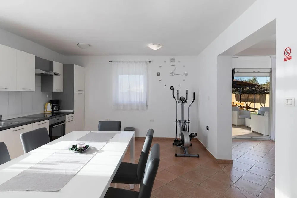 Villa With 4 Bedrooms in Medulin, With Private Pool, Enclosed Garden and Wifi