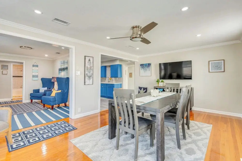 1 Mi to Dtwn: Home w/ Furnished Patio in Pensacola
