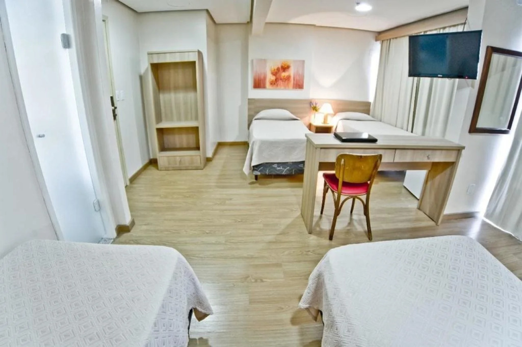 Hotel Dan Inn Express Porto Alegre - Próximo ao Complexo Santa Casa e Araújo Viana