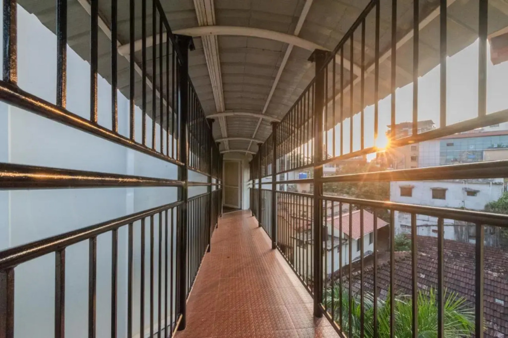 Hotel Inland Avenue