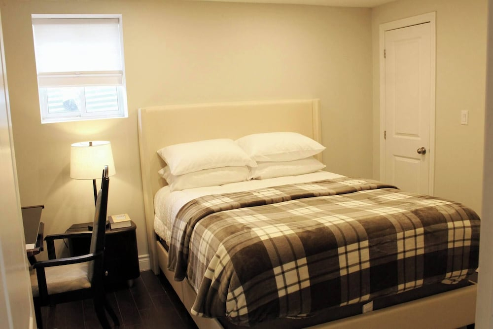 Cozy 2-bedroom House Rental in Brampton's Mount Pleasant