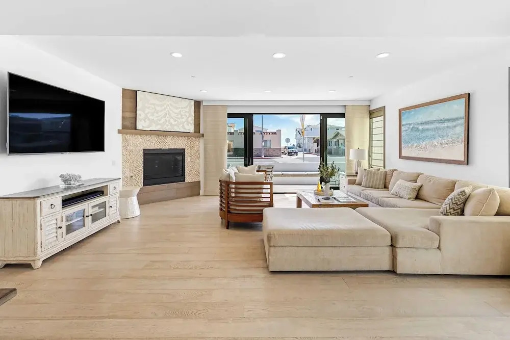 200 East Balboa Oceanview Rooftop Steps to Sand, Pier, Boardwalk & Dining