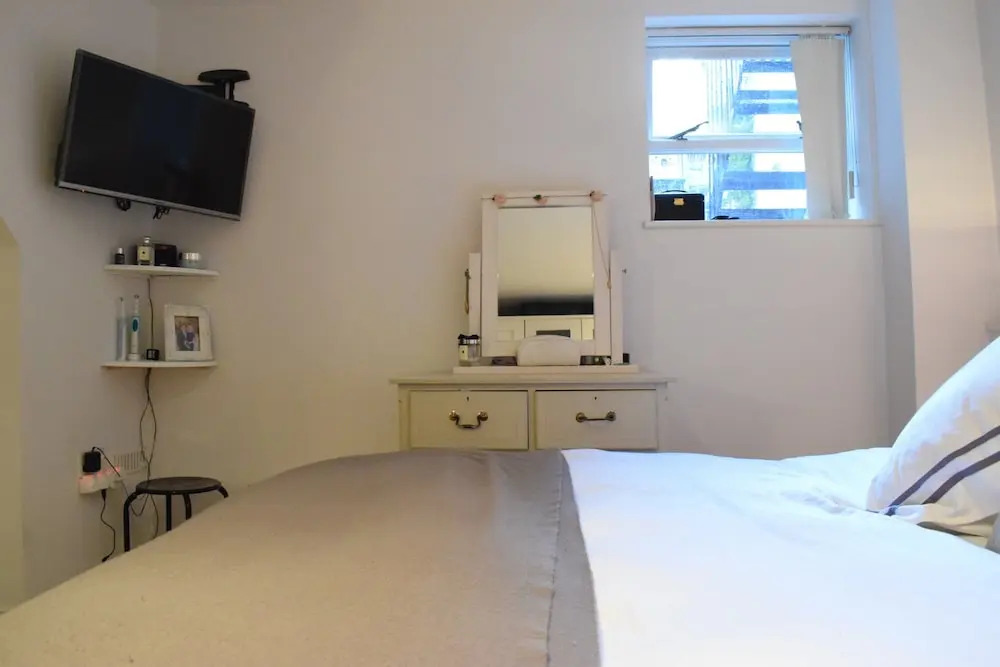 1 Bedroom Flat Near Wimbledon