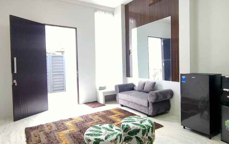 Villa kayu manis batu