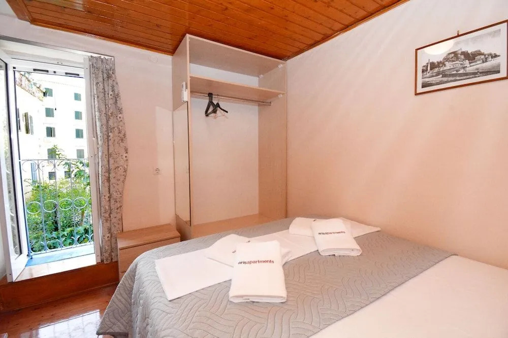 Kampielo Homes - Budget room prv bathroom