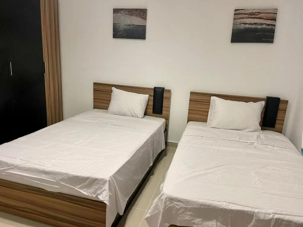 G Cribs 2 Br Sharing Pool (Adults Only)