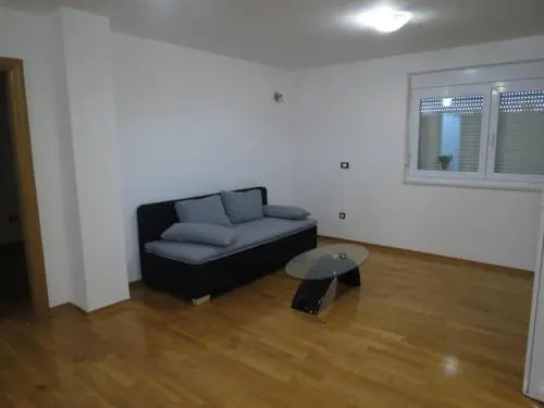Apartments Nika Sukošan