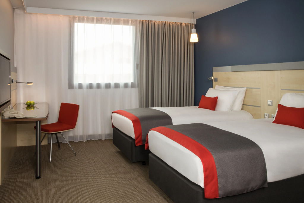 Holiday Inn Express Toulouse Airport by IHG