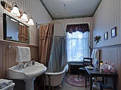 Lackawanna Bed & Breakfast