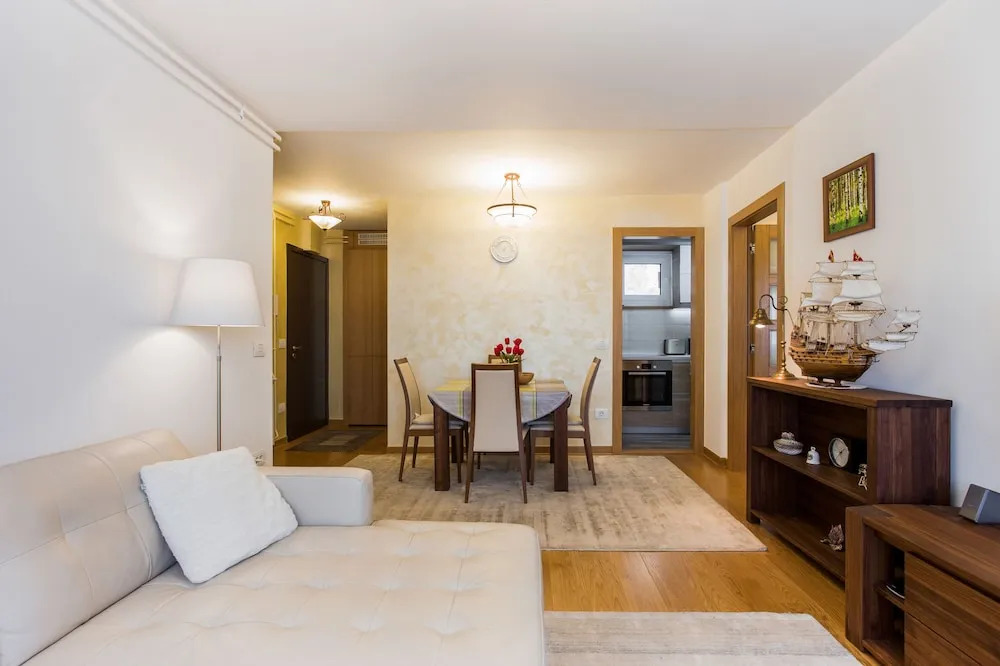 Apartment Downtown Zmaj Jovina