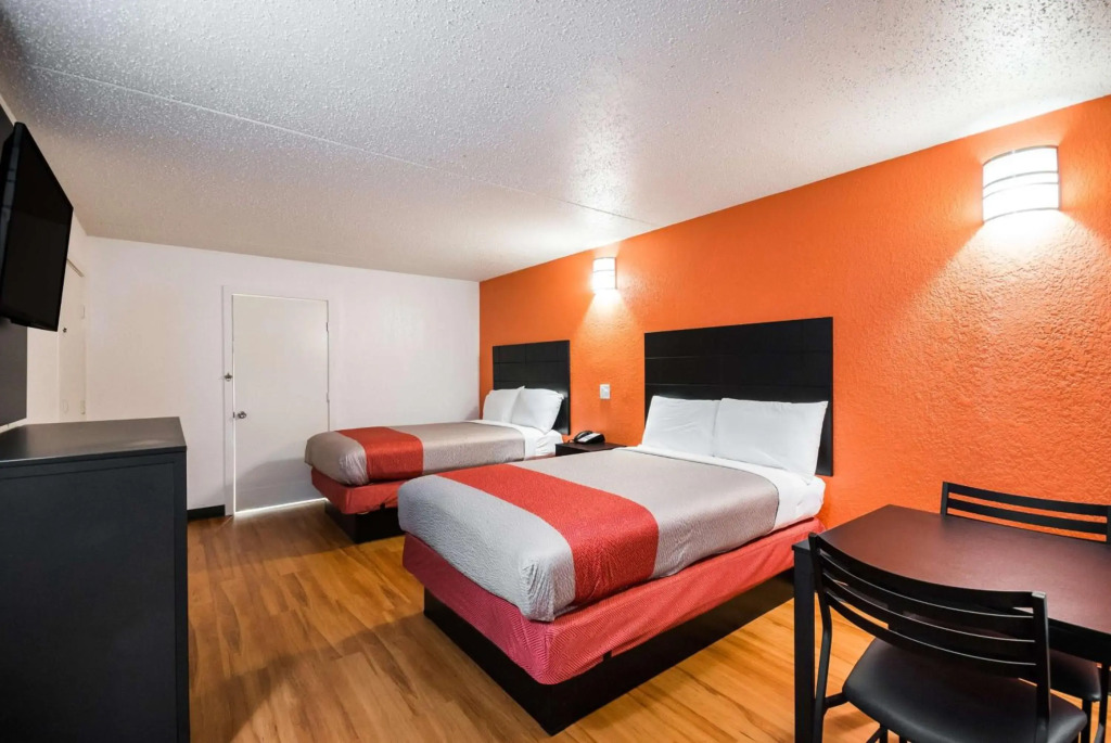 Motel 6-Houston, TX - Brookhollow