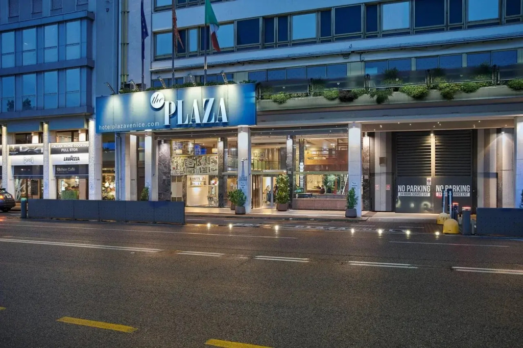 Hotel Plaza