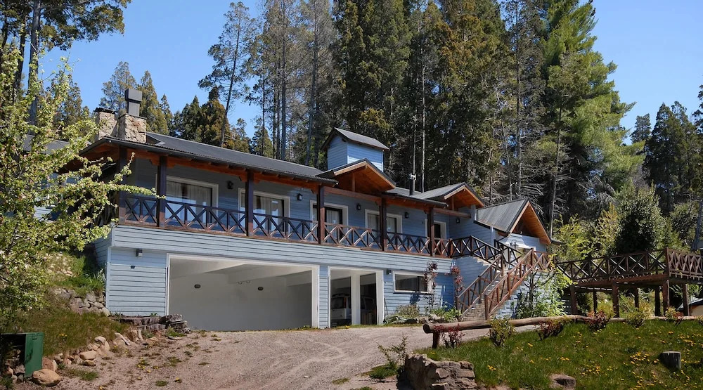 Fantastic 4Bedr Chalet Lake Views HV8