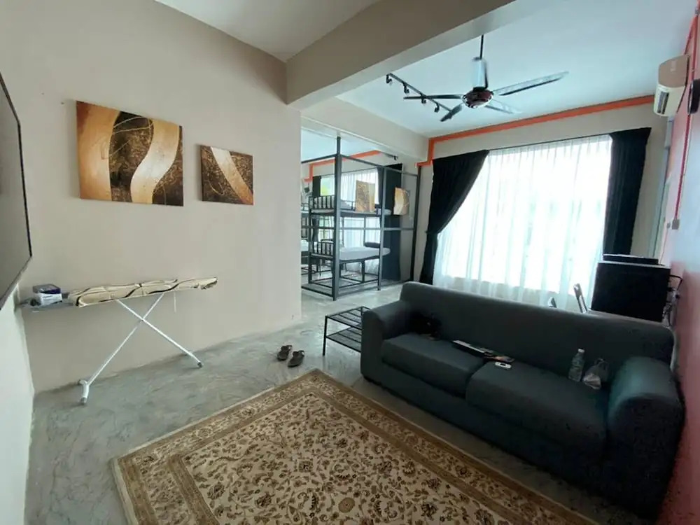 DWJ Backpacker Hostel