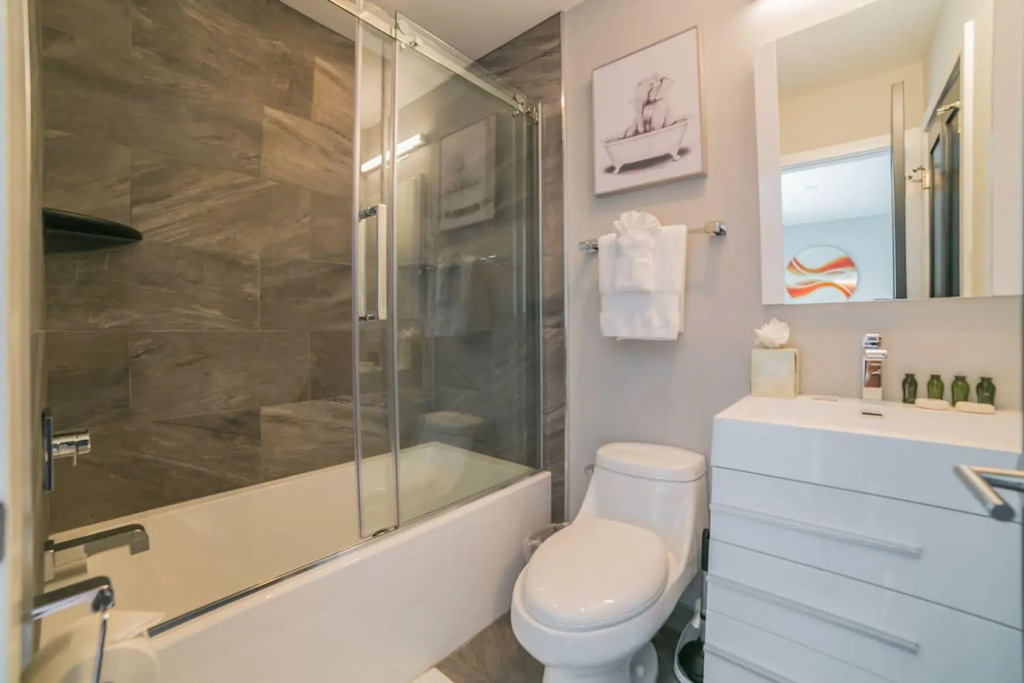 755, Unit D · 2 bedroom home in Fairmont w/ Roofdeck and Balcony