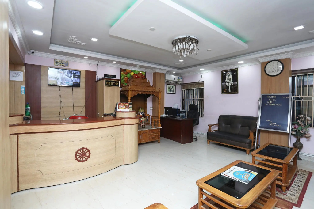 OYO Flagship 27030 Hotel Blue Bell