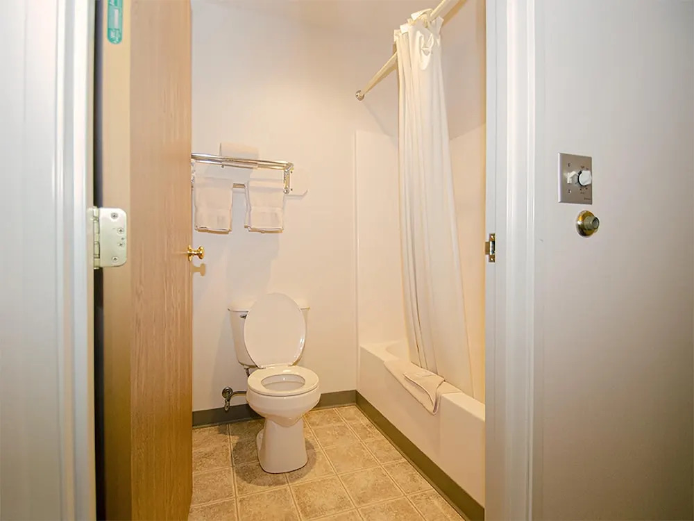 Urbana Inn & Suites
