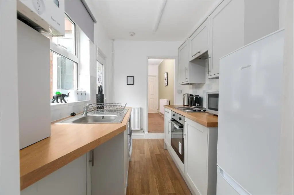 Spacious & Unique Family and Contractor House & Parking & A1 Road by ComfyWorkers