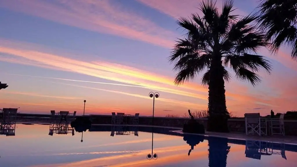 Villa Manos Hotel
