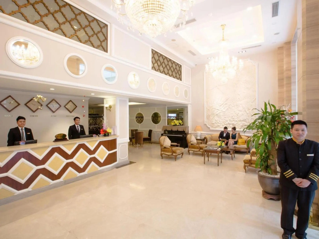 Chalcedony Grand Hotel