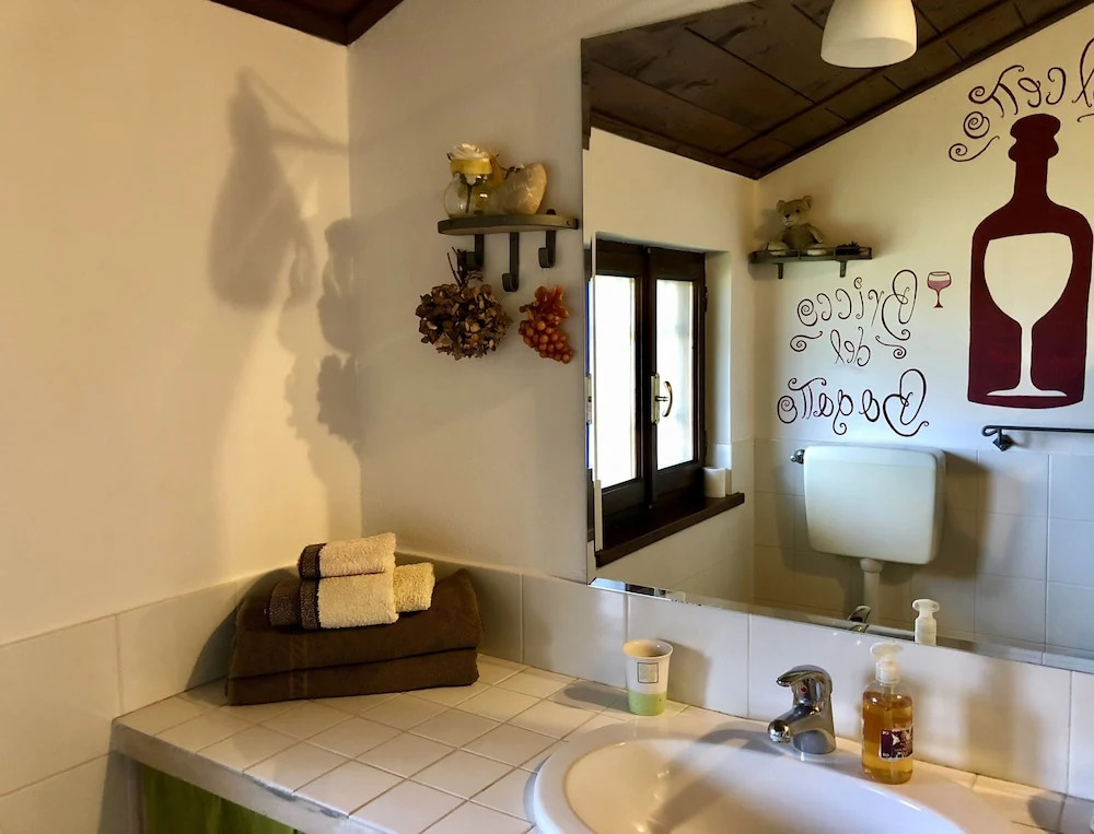 Cascina La Maddalena Bed & Wine