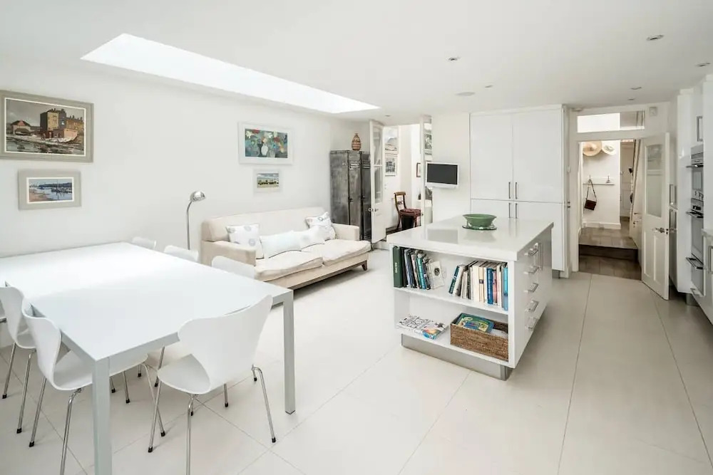 Exceptional 4-bed house right by Battersea Park