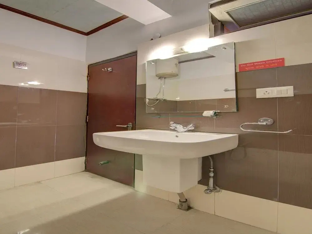 Crown De La Cruz Residency