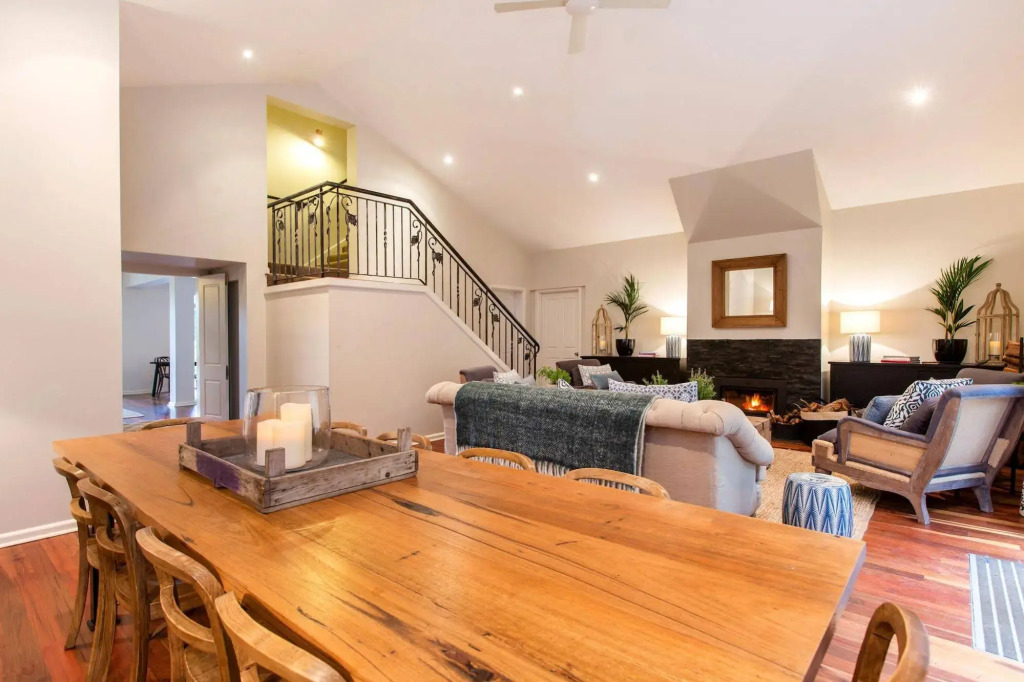 Mantons Creek Estate