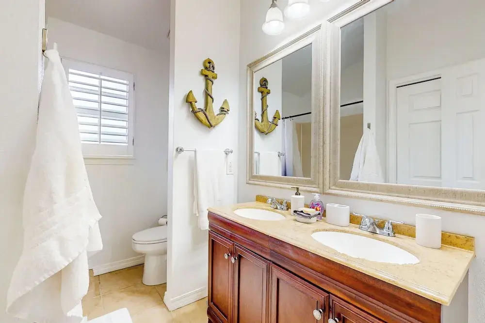 Dog-friendly Yard! Retreat 11 Mi to Destin & Beach