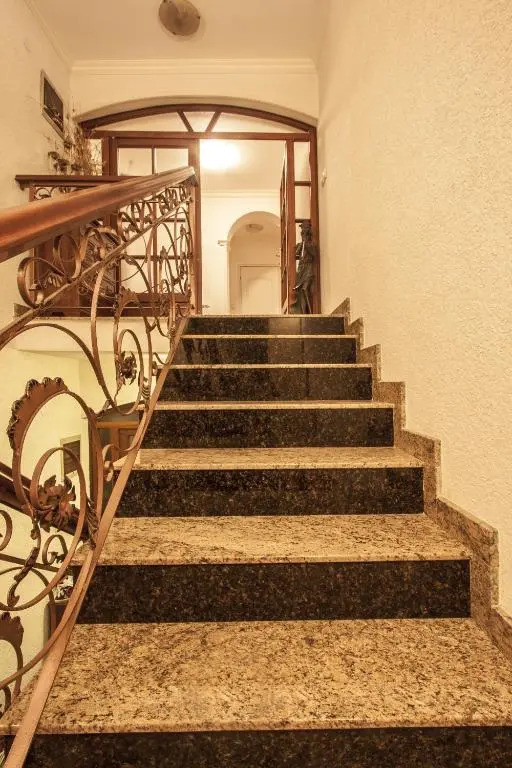 Central Exclusive Apartment