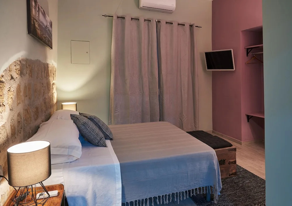Megaride Apartment