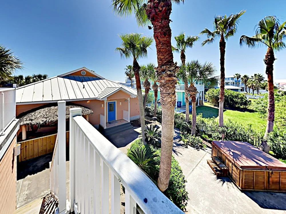 MR193 Breezy Palms - 3 Br Home