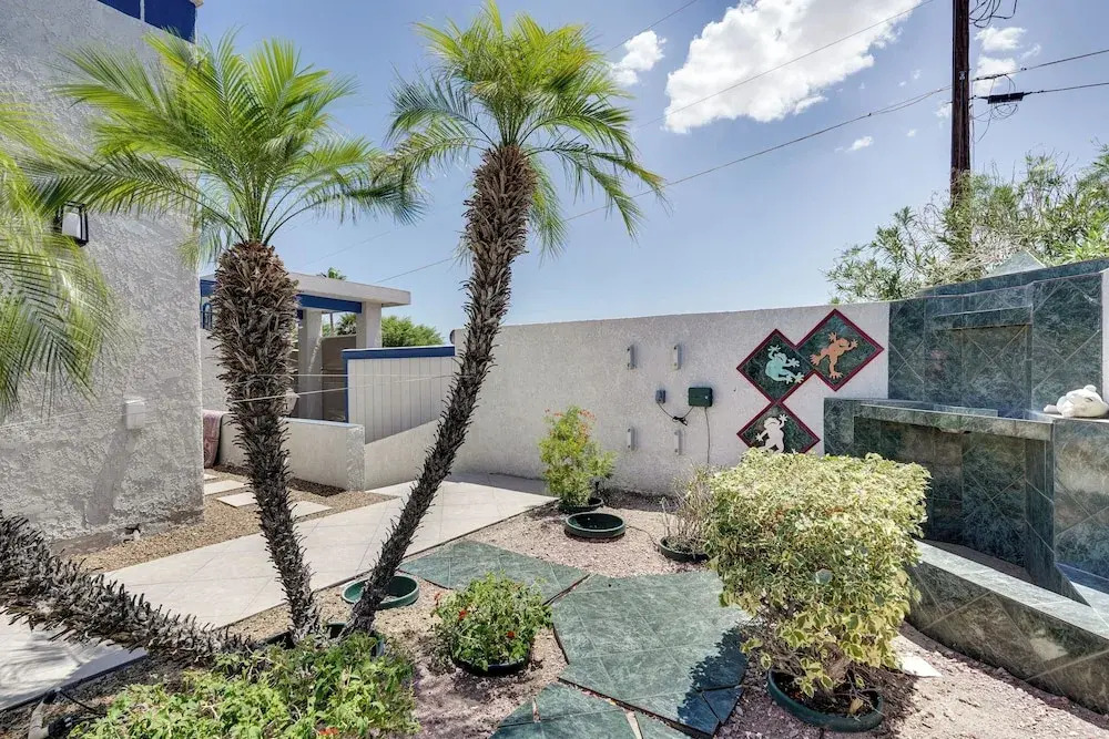 Lake Havasu Home w/ Rooftop Deck ~ 1 Mi to Beach!