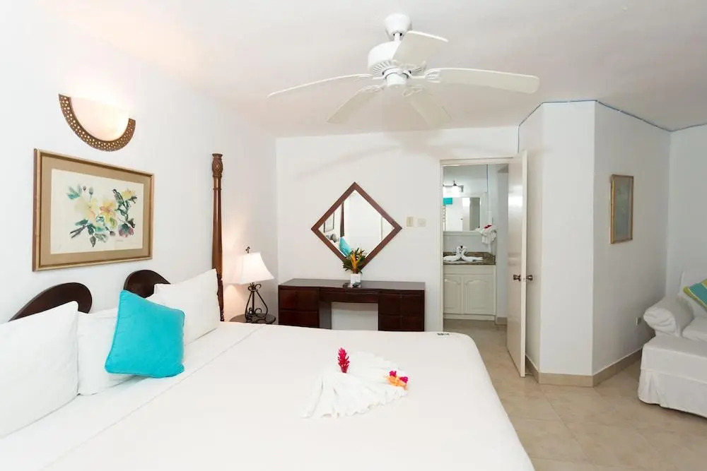 Paradise Negril 7 Mile Beach Kingsize Cottage