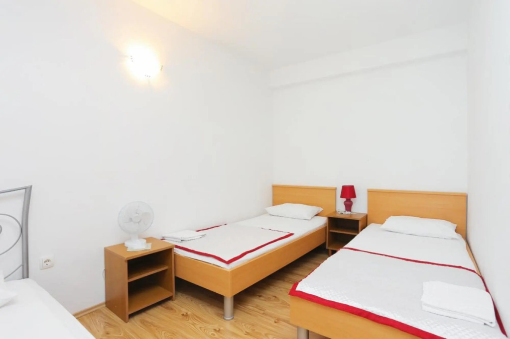Lias - With Restaurant - A7a Drugi kat