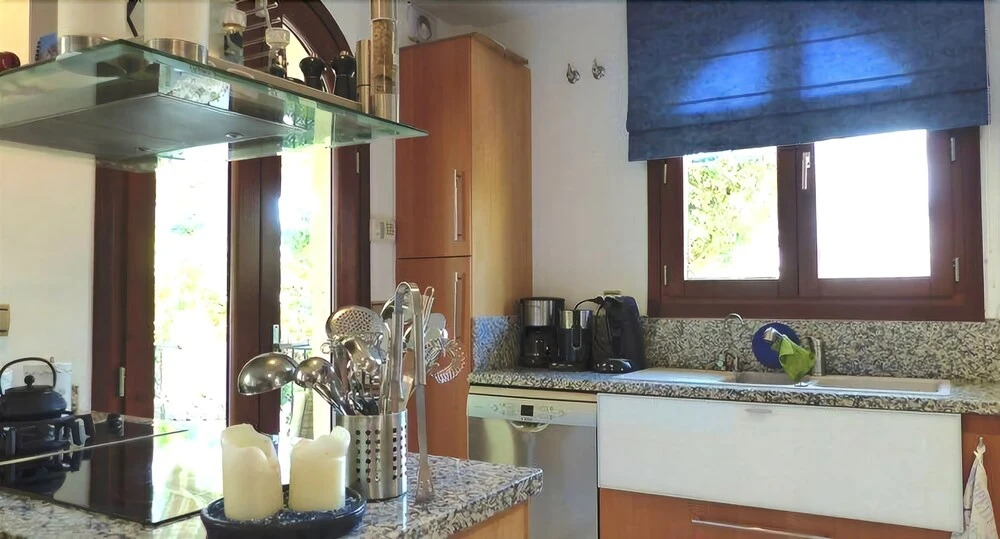 Marvelous Villa with Infinity Pool Ref 85