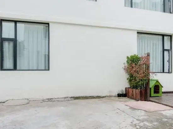 Zhuxia Hostel Guesthouse