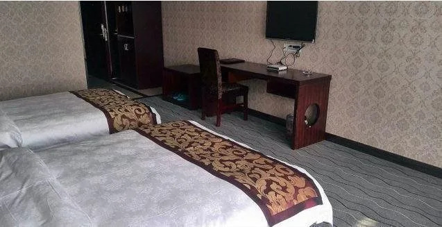 Yilu Harbour Holiday Hotel
