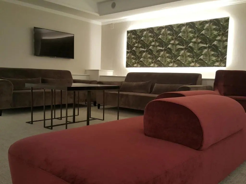 Acacia Suite