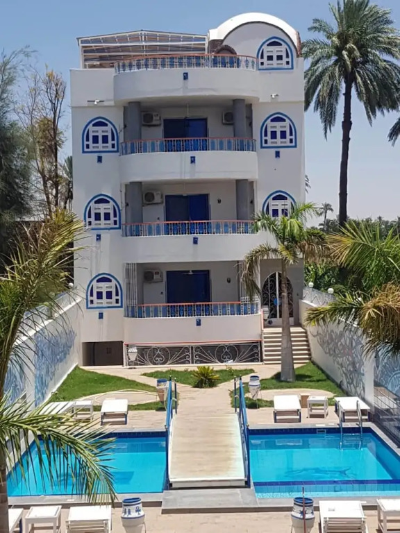 Moon Valley Apartments