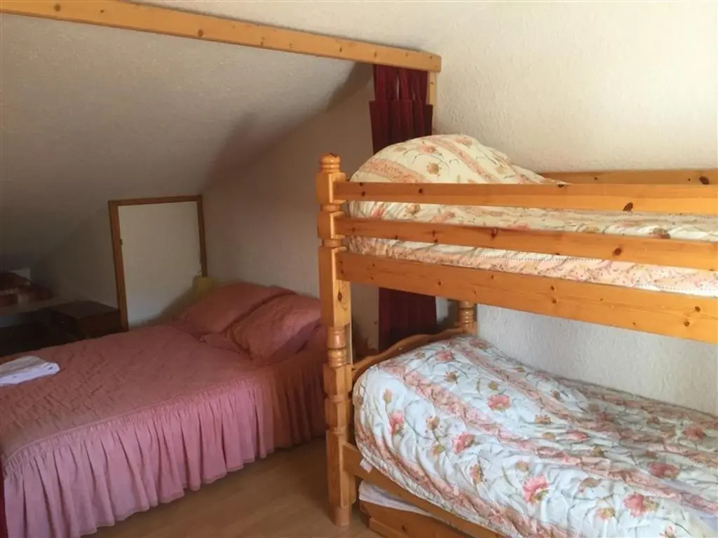 Appartement Mont-Dore, 2 pièces, 5 personnes - FR-1-415-81