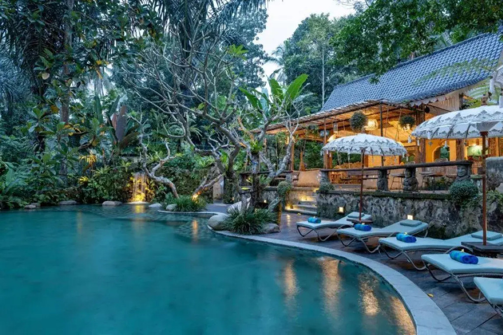 Pramana Giri Kusuma