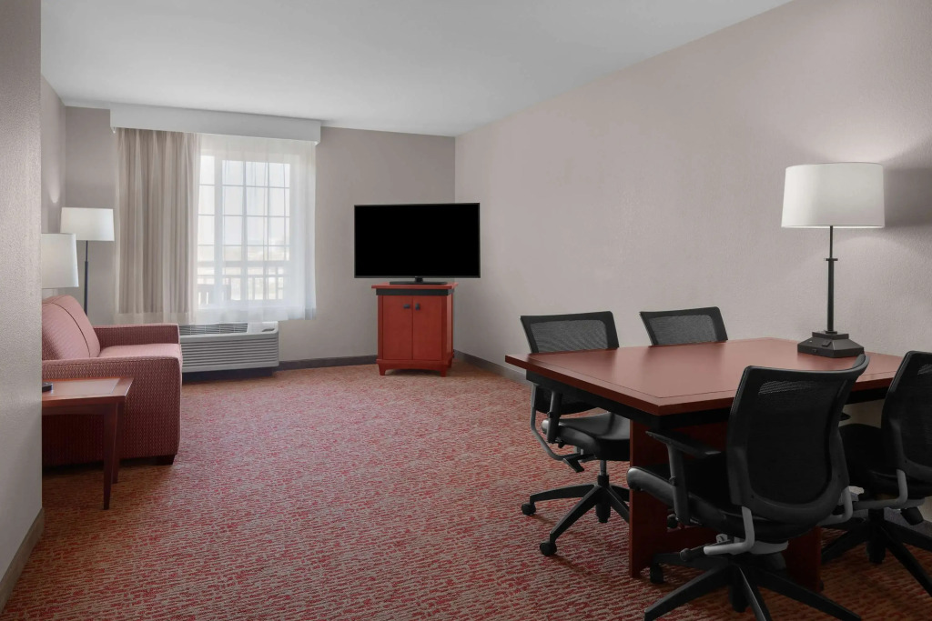 Larkspur Landing Extended Stay Suites Roseville