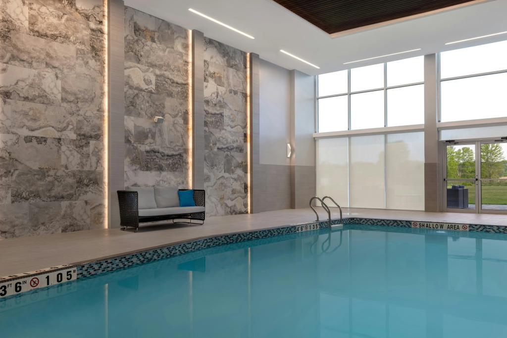 DoubleTree by Hilton Kingston - Newly Renovated