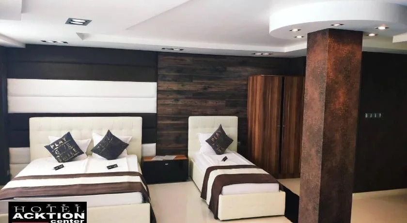 Hotel Acktion